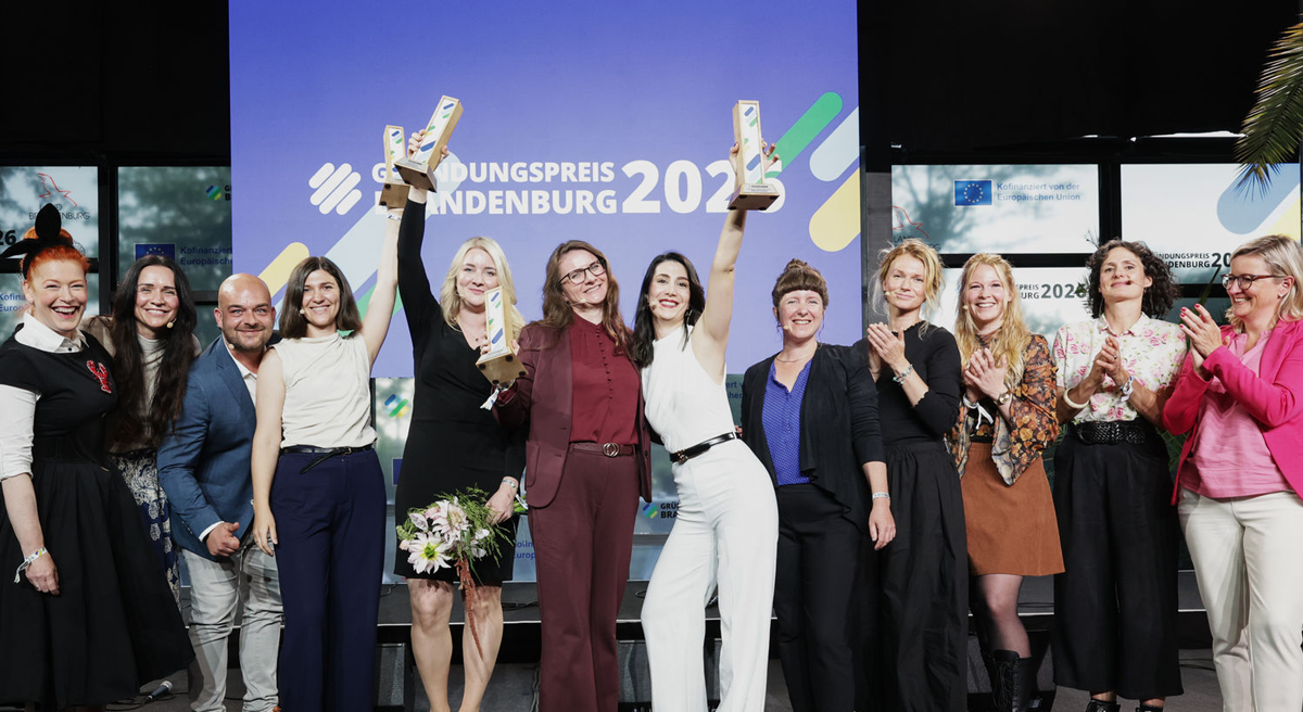 Abbildung der Gewinnerinnen und Gewinner des Gründungspreises Brandenburg 2026