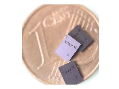 Bild von Mikrochips auf einem Ein-Cent-Stück