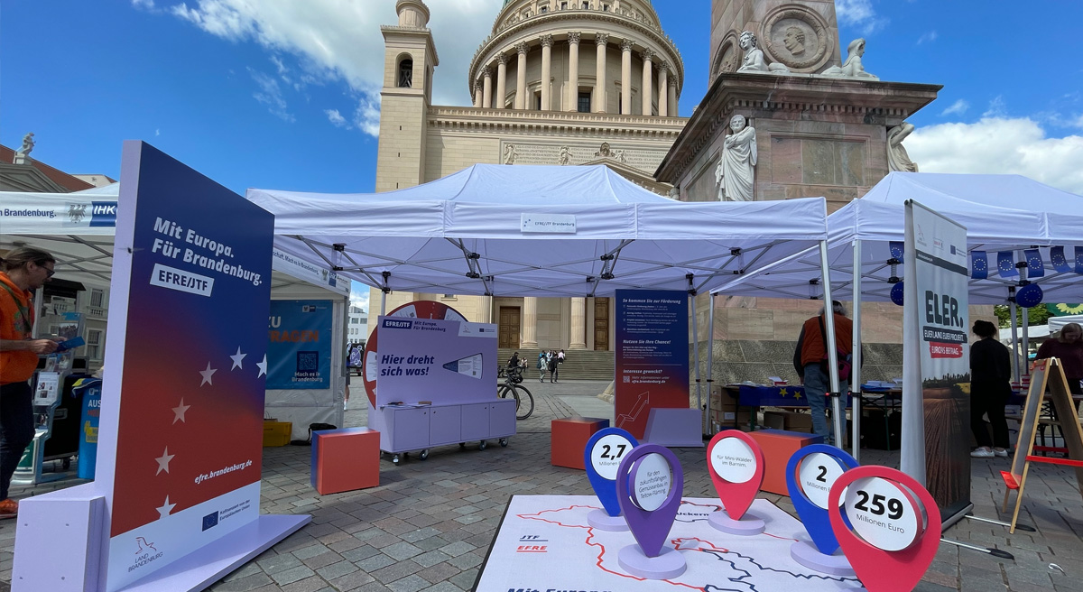 EFRE/JTF-Infostand beim Potsdamer Europafest 2025